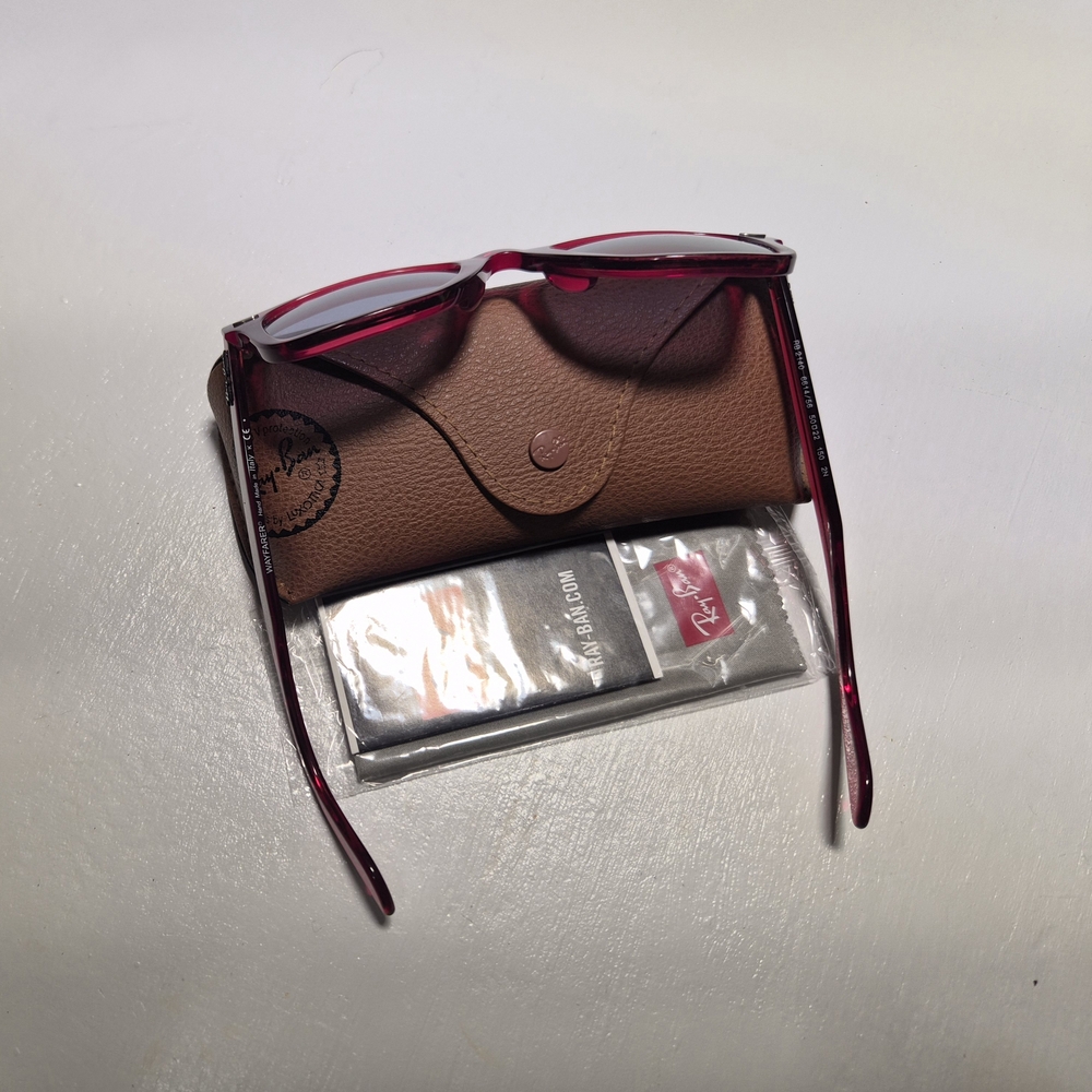 Ray Ban Original Wayfarer Colorblock Sunglasses in Red Womens - Picture 9 of 16